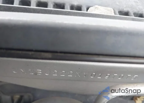 2000 Mazda Protege Dx/Lx z USA, uszkodzony, nr VIN JM1BJ222XY0197075